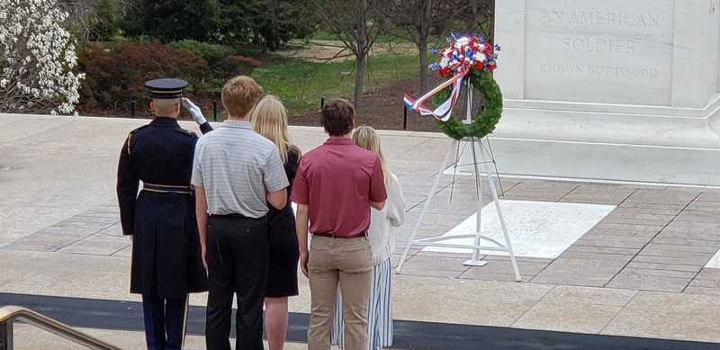 Students at the tomb of the unknown soldier