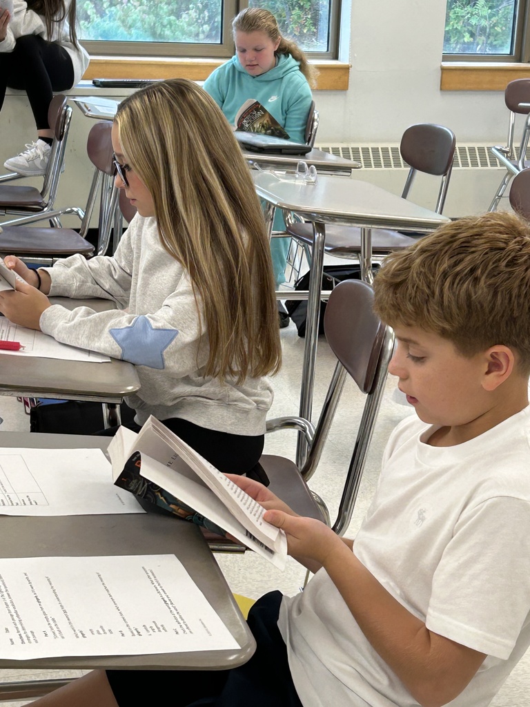 6th graders reading