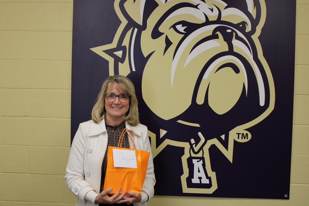 Mrs. Simmons accepting her gift