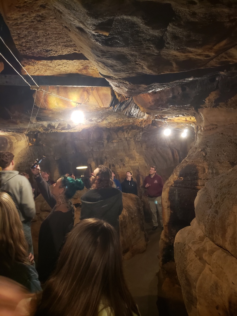 Ada Geology class at Ohio Caverns