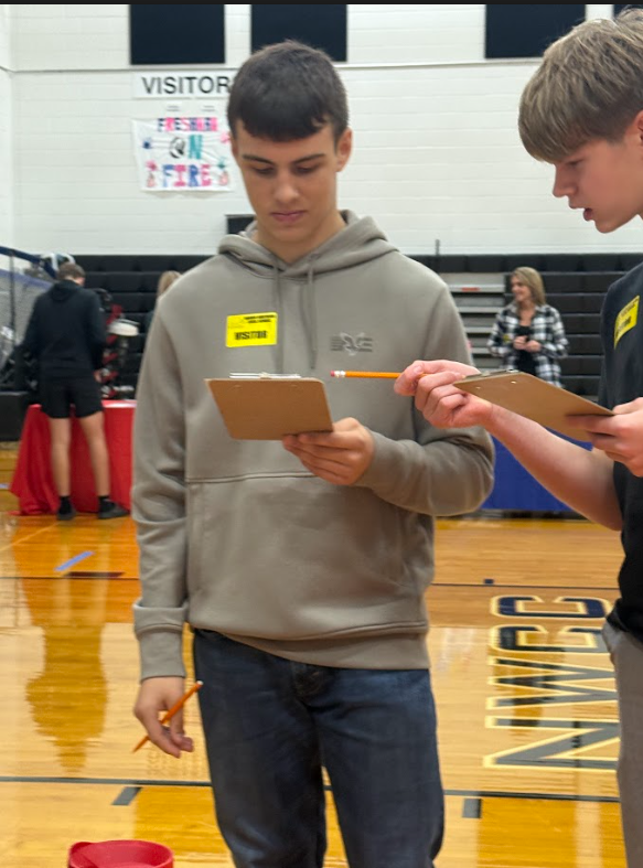 Sophomore Student Leadership at Hardin Northern at Novembers meeting