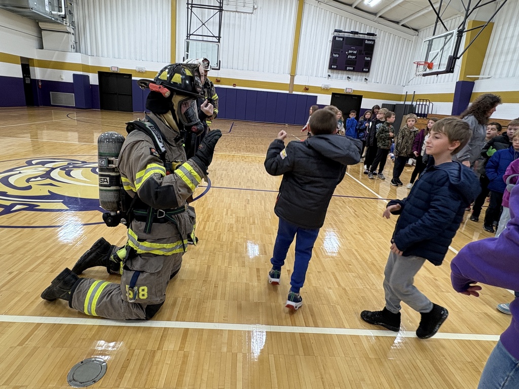 Ada Fire Dept visits students 