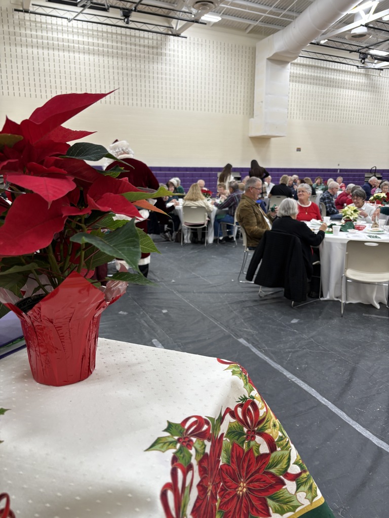 Attending enjoy lunch and the beautiful decorations 