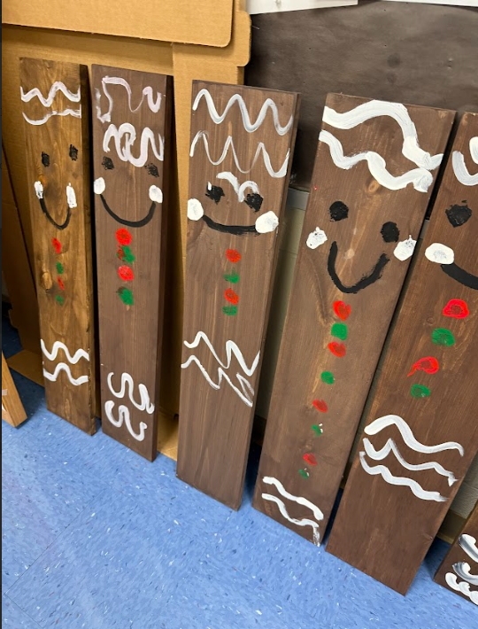 Wood stained gingerbread men decorations