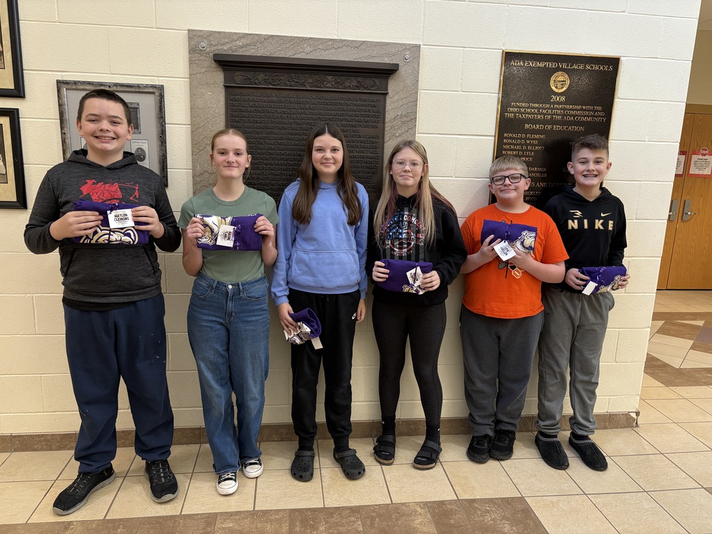 Middle School  December Bulldogs of the month