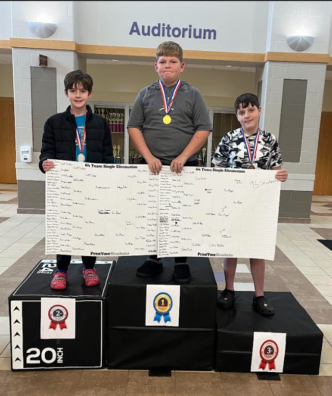 Middle School students Connect 4 Tournament champions 