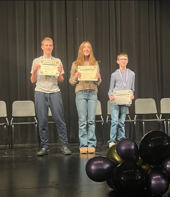 spelling bee participates 