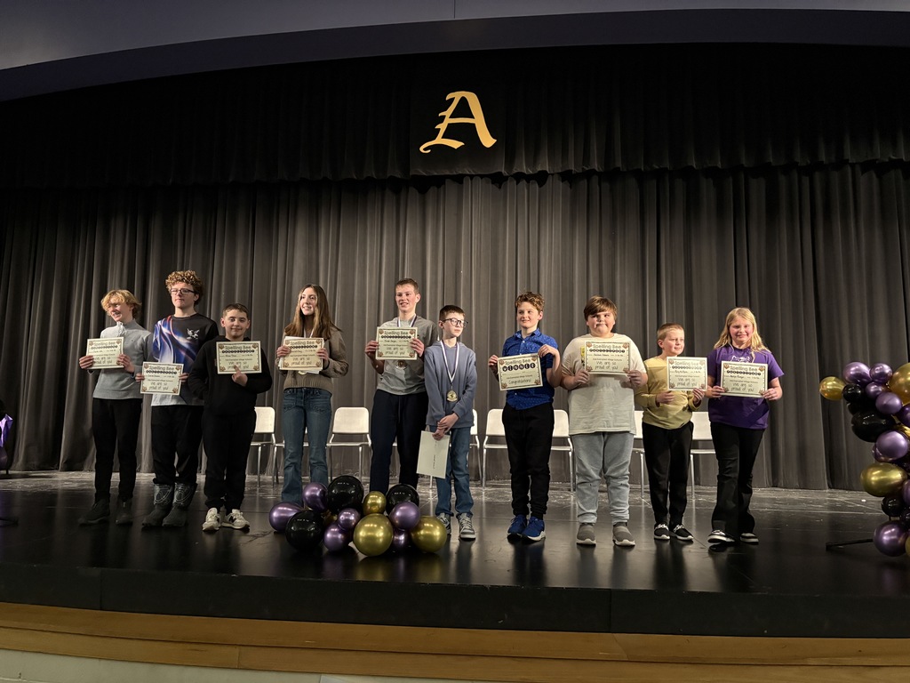 spelling bee participates 