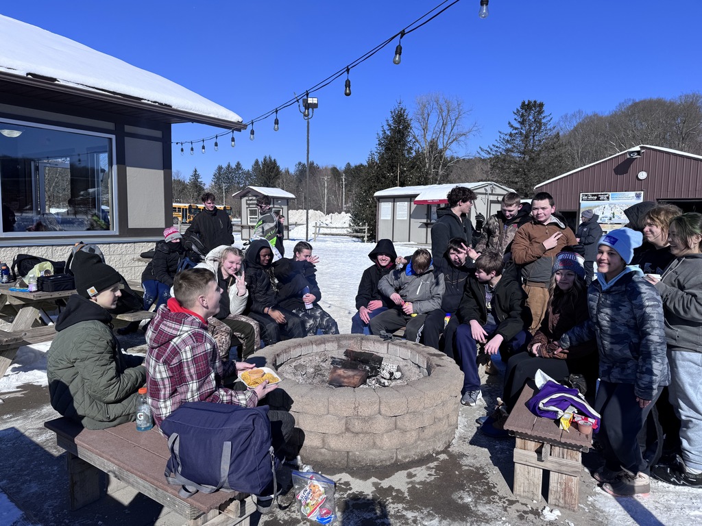 Middle School students snow tubing