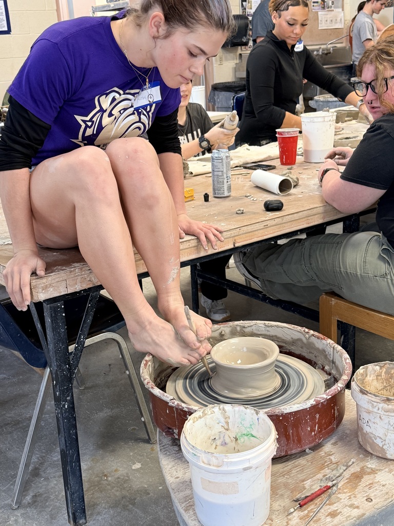 Advanced Ceramic students