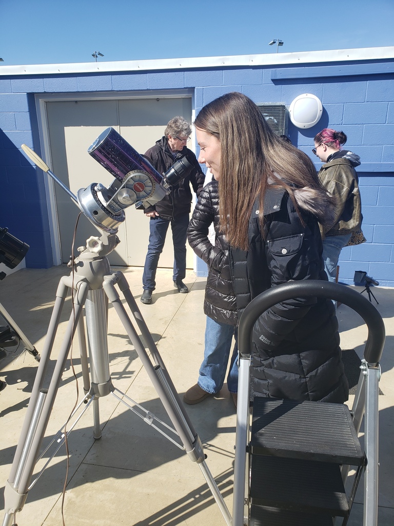 High school students at the ONU observatory