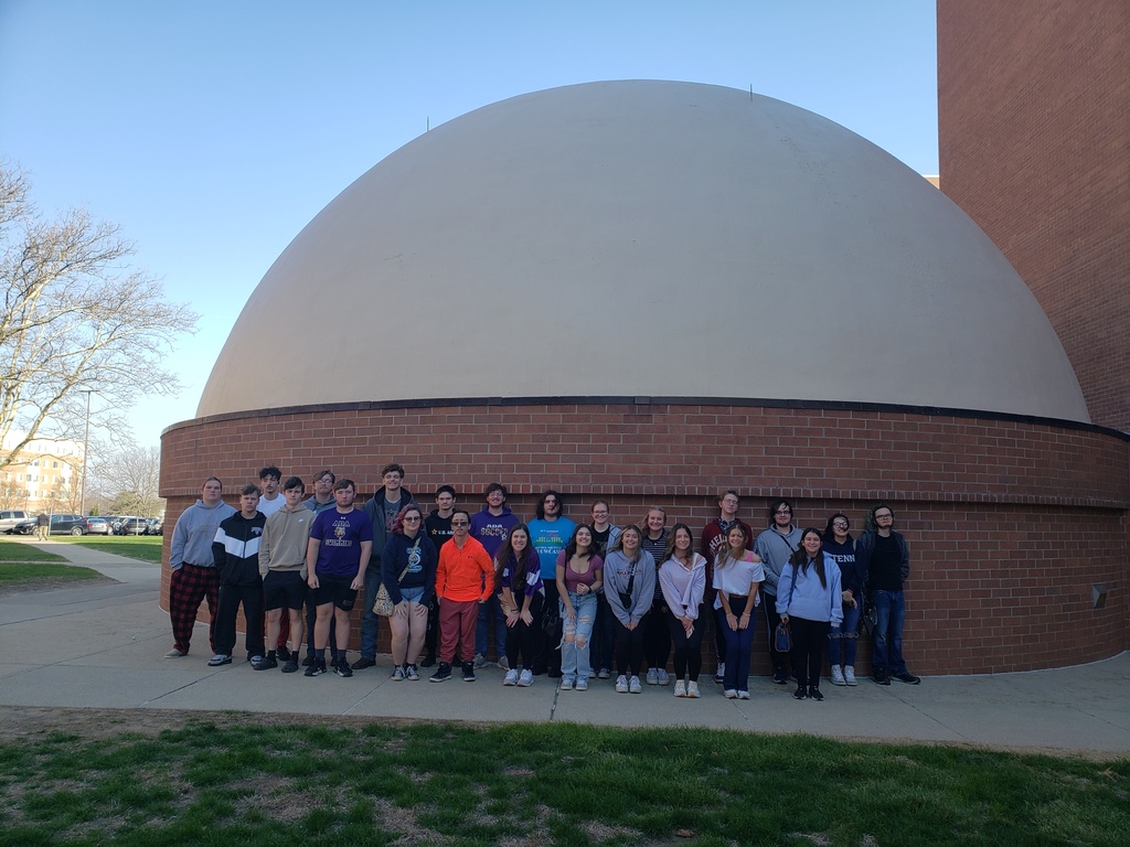 Mrs. Bowden's Astronomy class at the BGSU observatory 