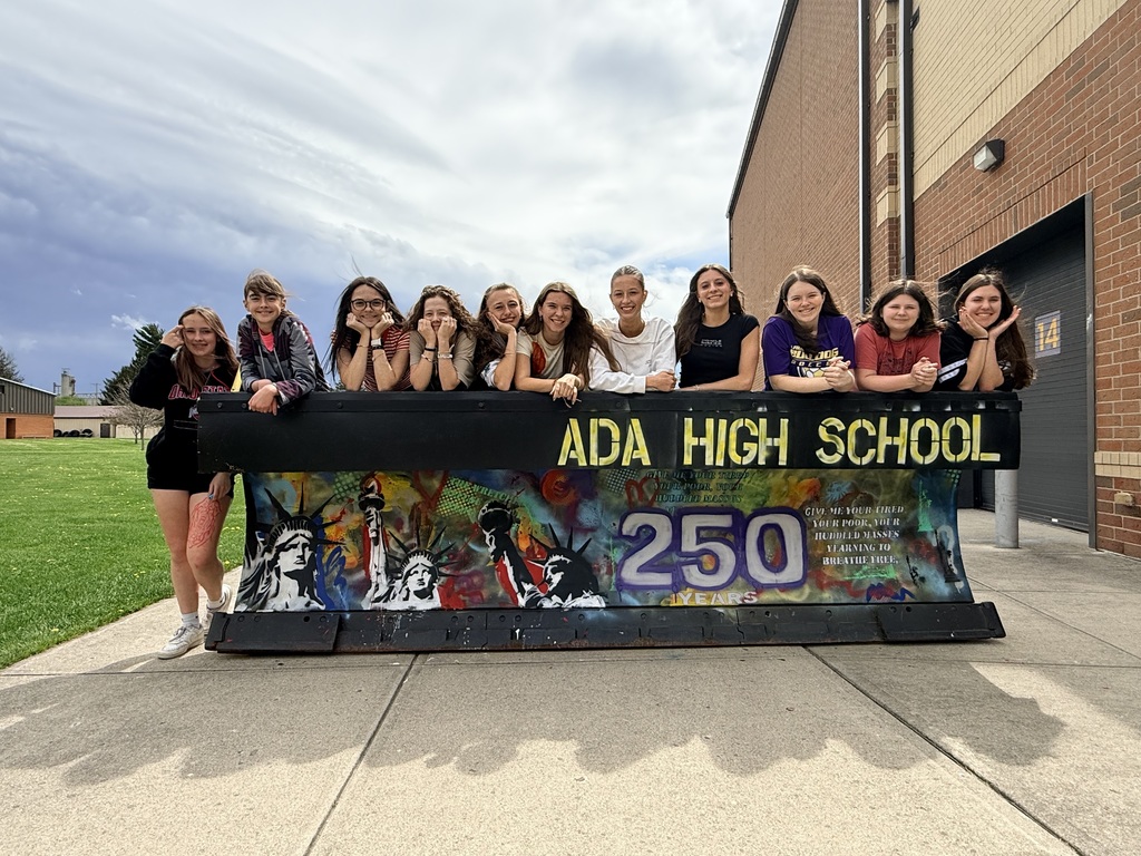 AHS students with their 2026 ODOT plow painted