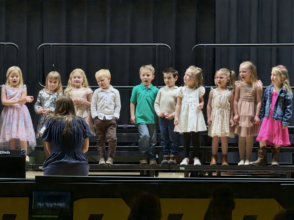 Preschoolers singing