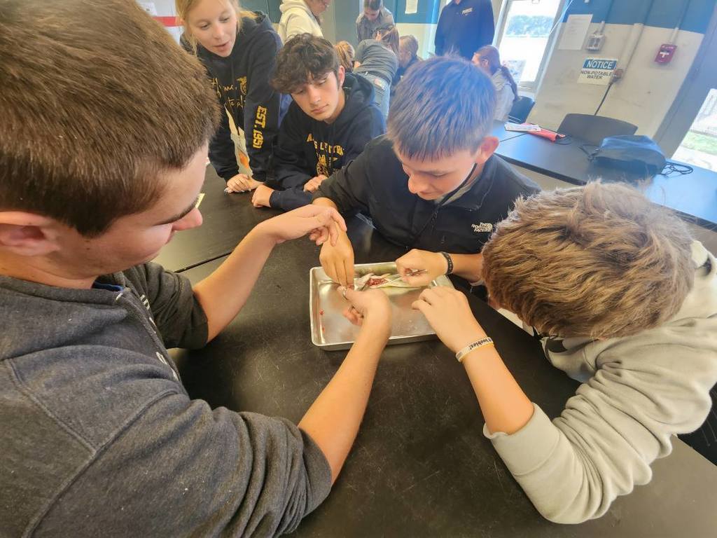 Ag Field Trip to Ohio State's Stone Laboratory
