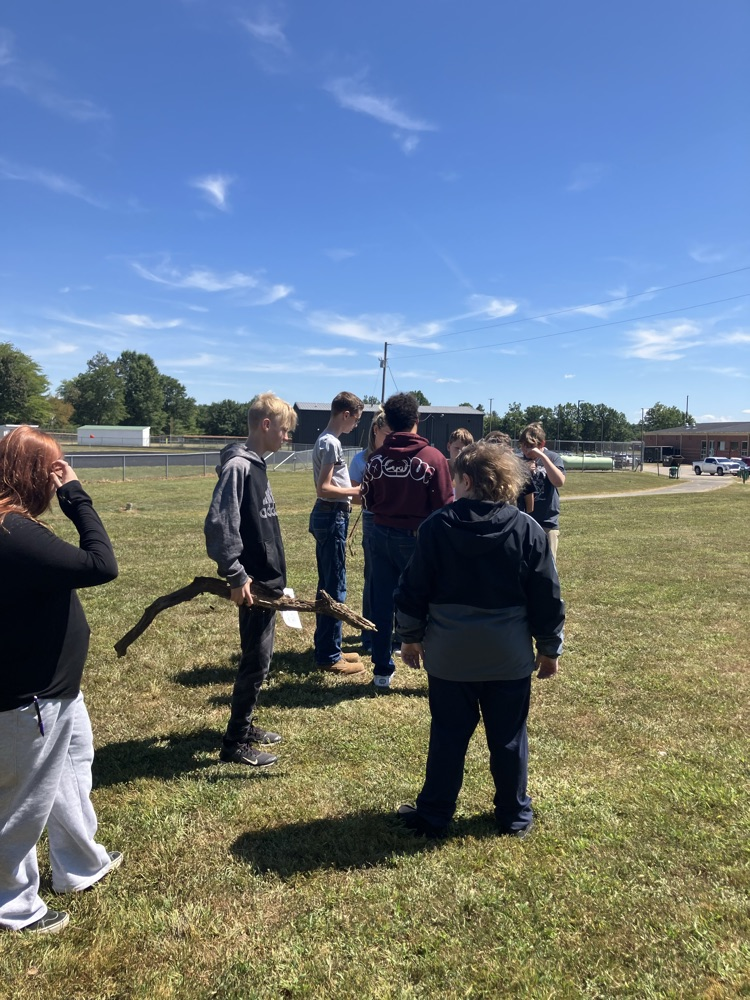 Students working in groups for the AFNR scavenger hunt