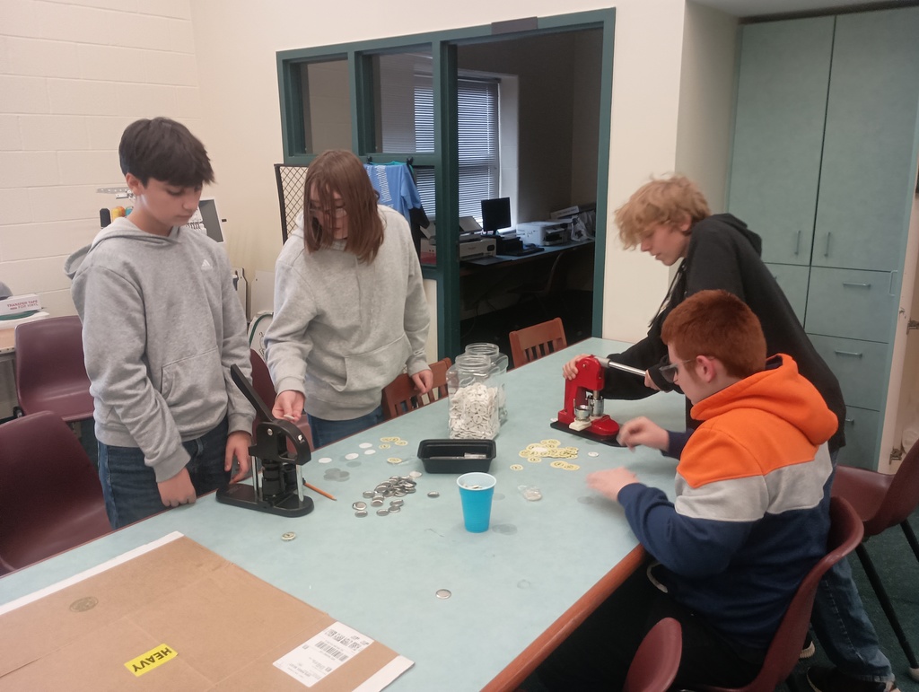 Making Buttons for the Honor Roll