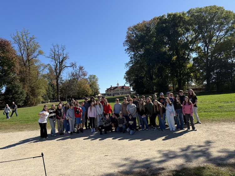 Mt Vernon: Adena 8th grade trip. go Warriors!!!!