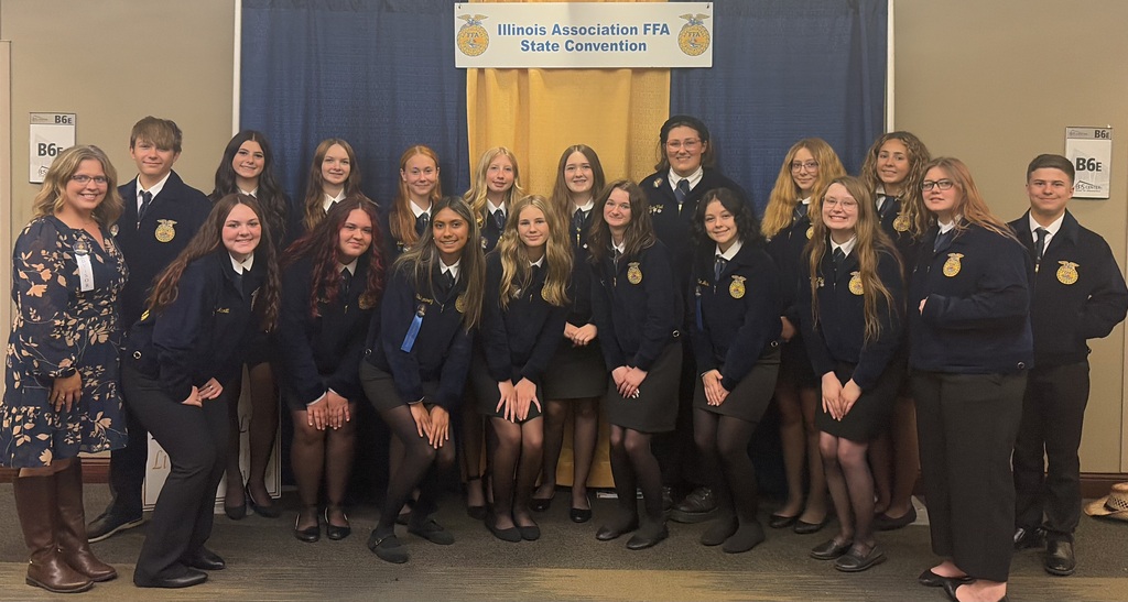 full FFA team posing, smiling