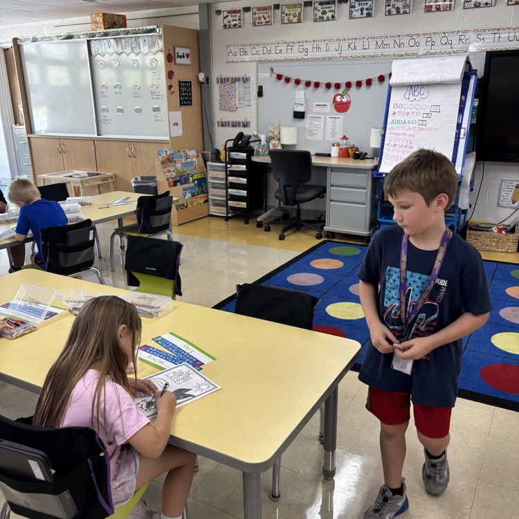 🎉 Meet Principal Asher! He rocked his day as Principal of the Day—greeting students, visiting classrooms, and leading with pride. 💜👏