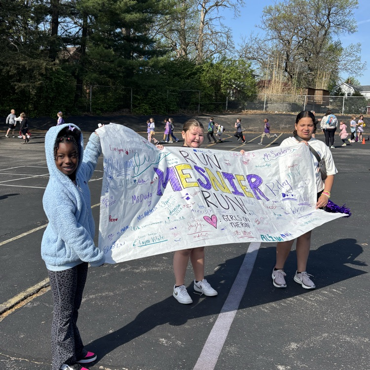 First grade brought the FUN to our Fun Run! ๐๐โโ๏ธ๐ The excitement was contagious and the energy was HIGH! โก๐ Thank you to our incredible families for your supportโwe couldnโt have done it without you! ๐