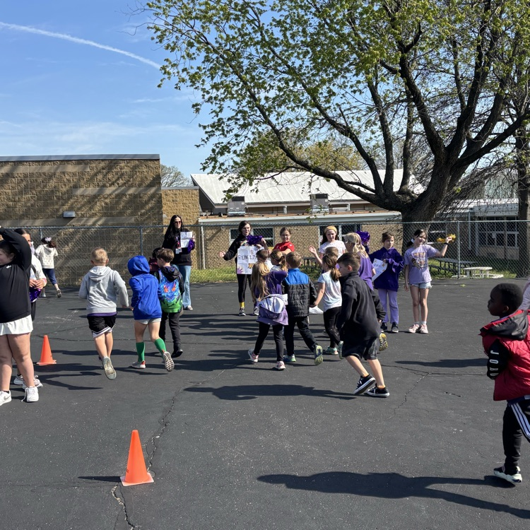 First grade brought the FUN to our Fun Run! ๐๐โโ๏ธ๐ The excitement was contagious and the energy was HIGH! โก๐ Thank you to our incredible families for your supportโwe couldnโt have done it without you! ๐