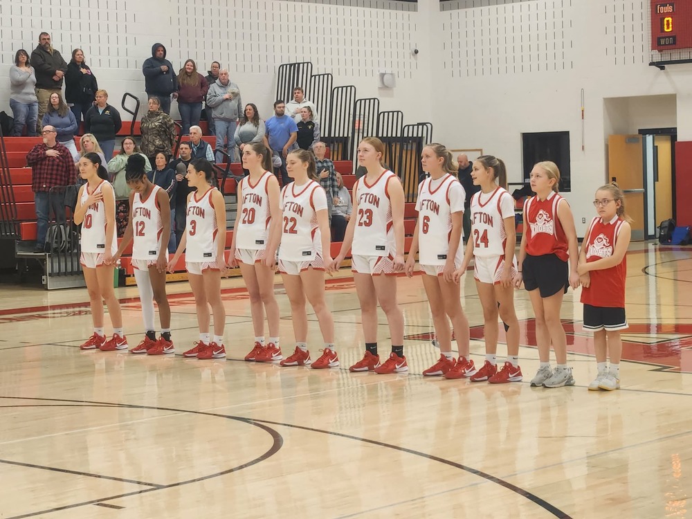 Girls Basketball Team Photo