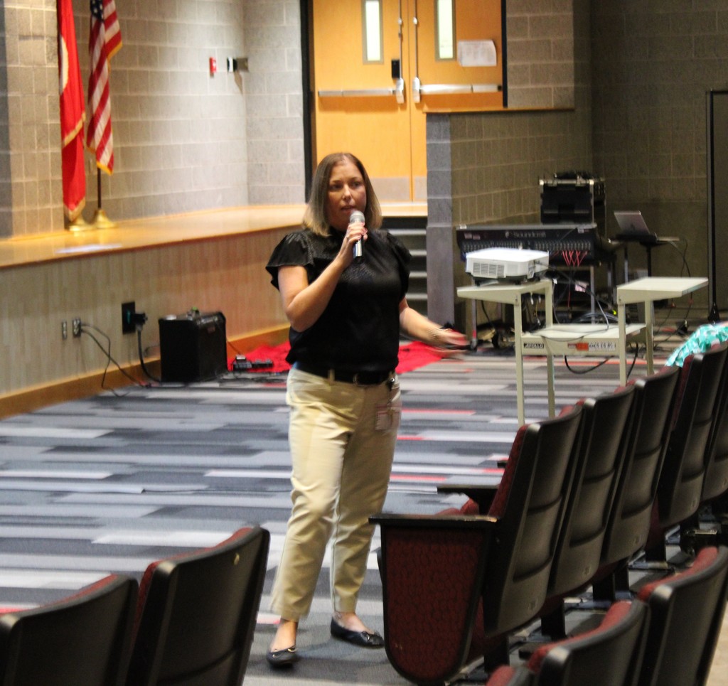 Gretchen Jones Presenting