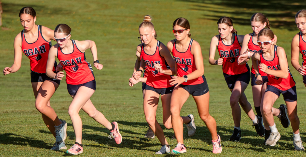 modified girls team runnning