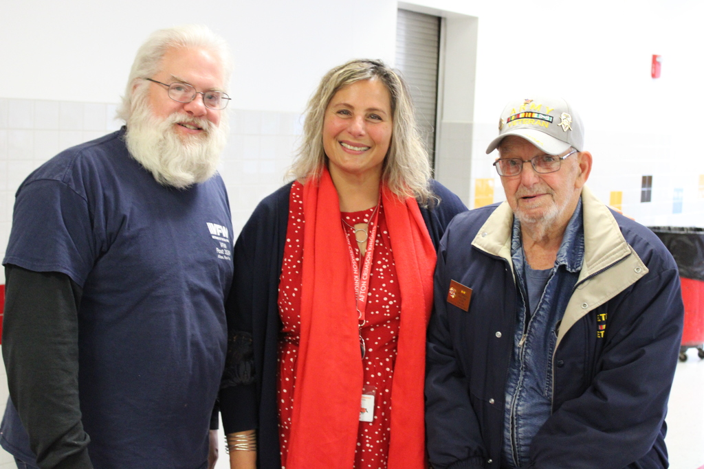 Ms. Hammond with Veterans