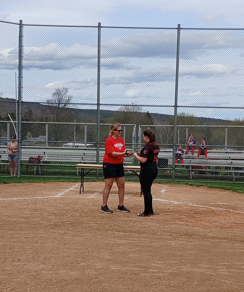 Jenna Wilson recieving recognition