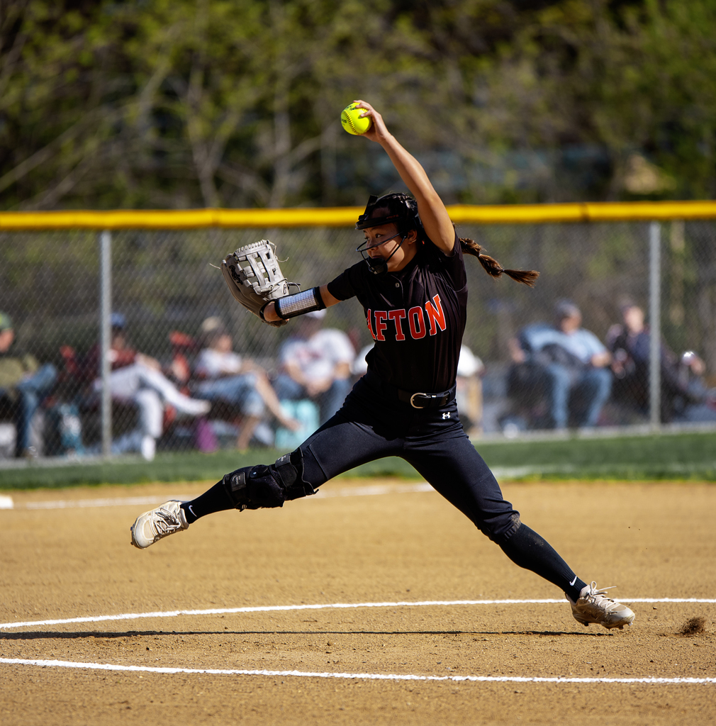 Jenna Wilson Pitching