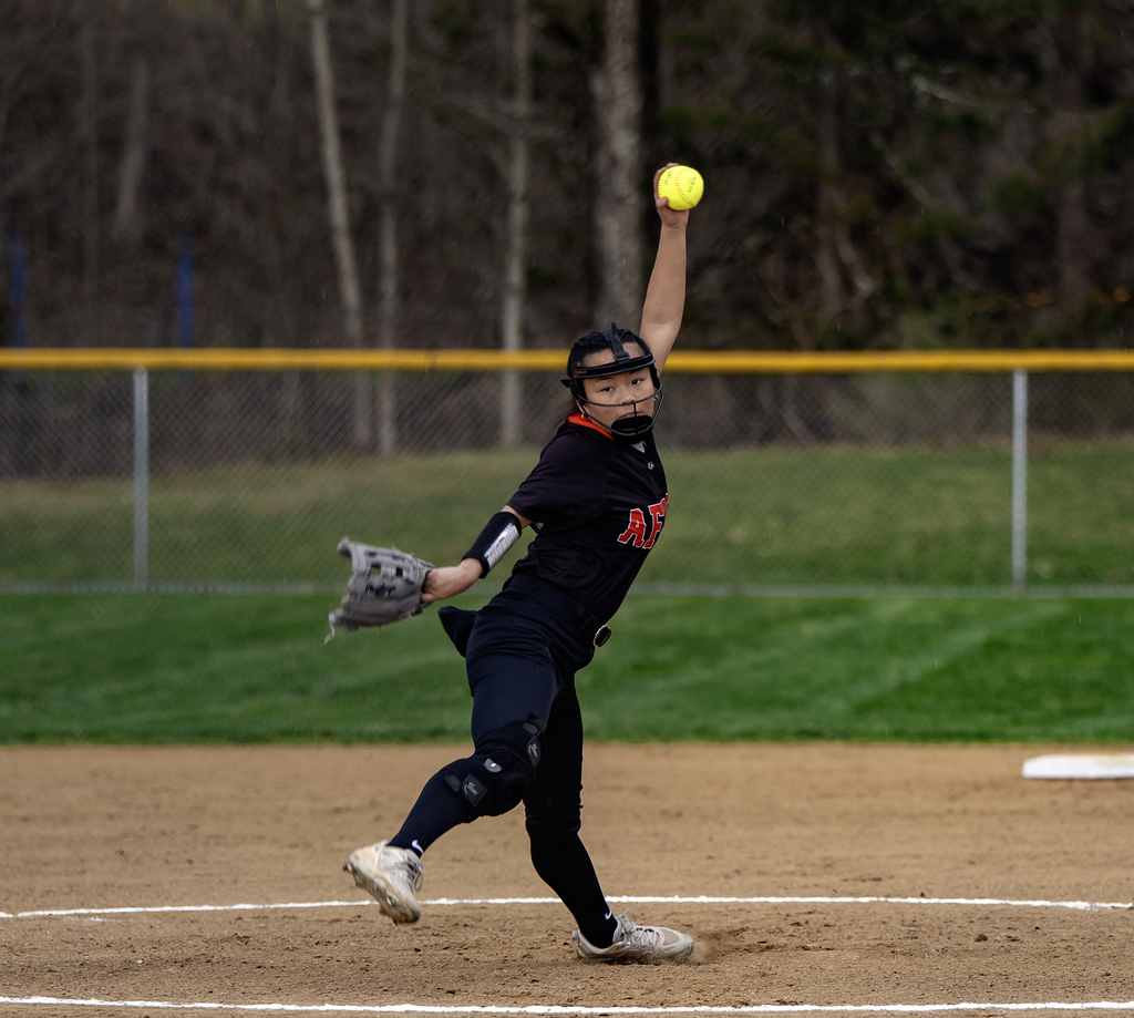 Jenna Wilson Pitching