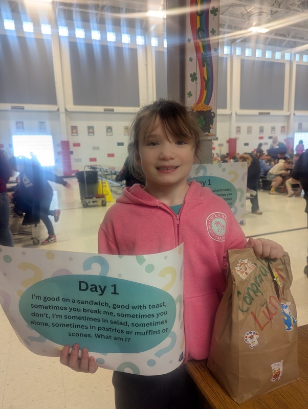 Afton student with prize