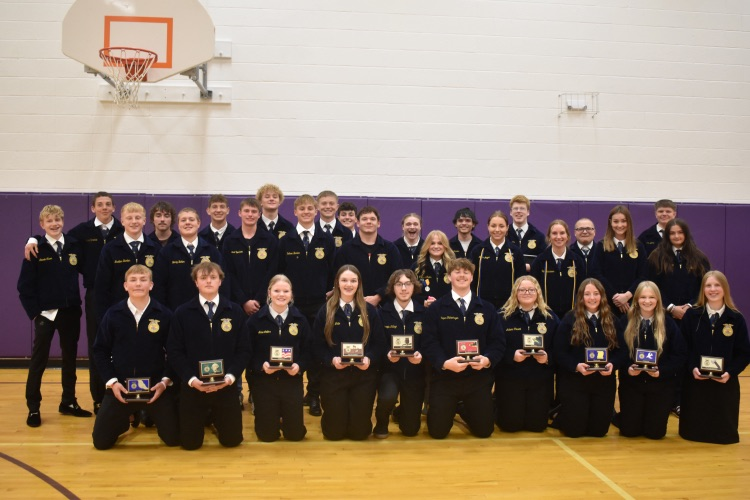 FFA Chapter with the New Officer Team