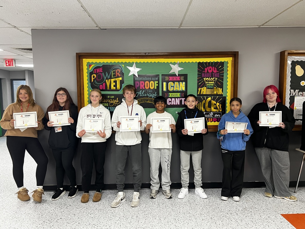 8 students receiving an award