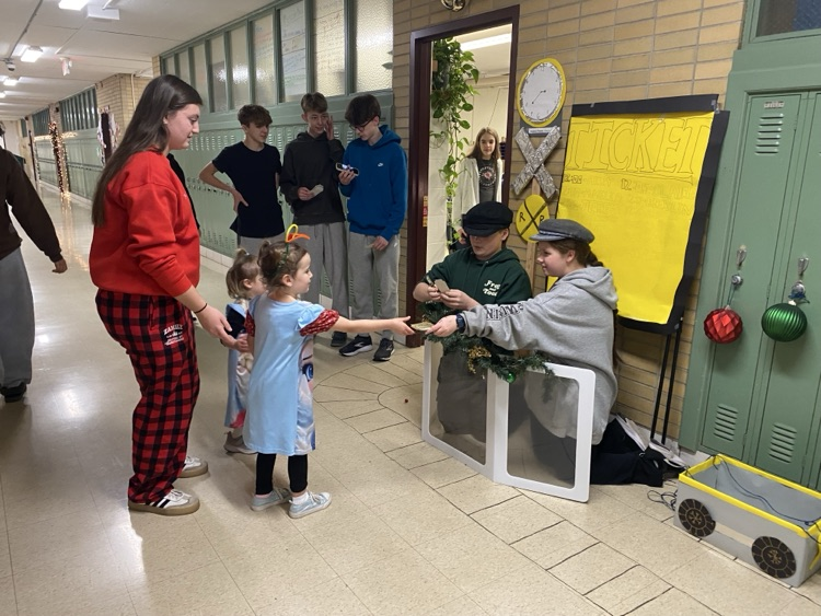 festive happenings at AHS