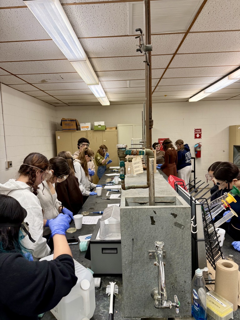 Mrs. Roderick's Honors Genetics Class Lab