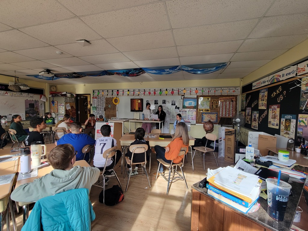 Peer leaders speaking to Doering Students