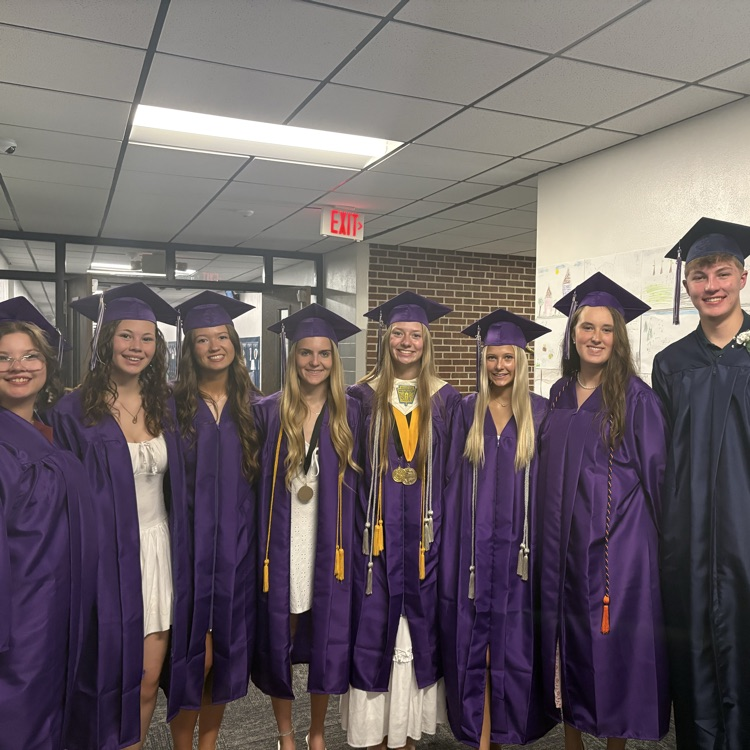 Graduating Seniors involved in band and choir  