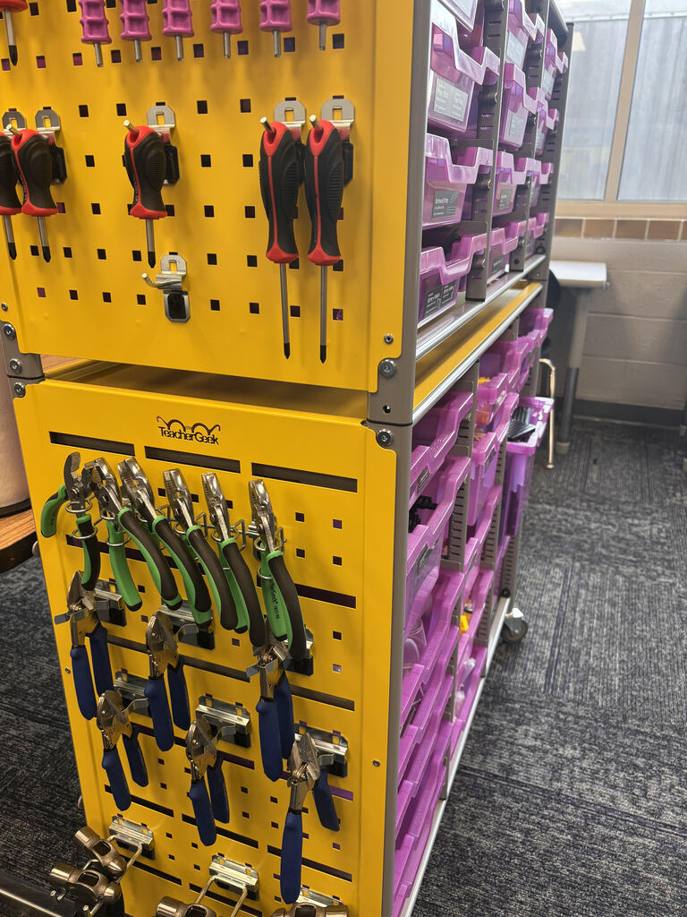 Tool chest