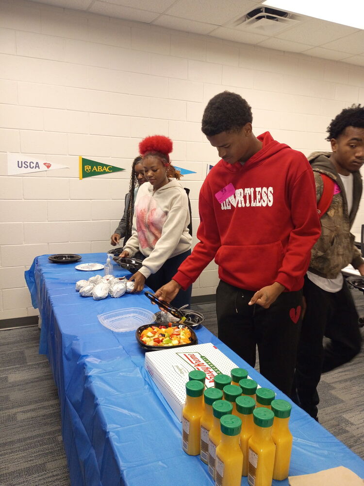 Students enjoying breakfast