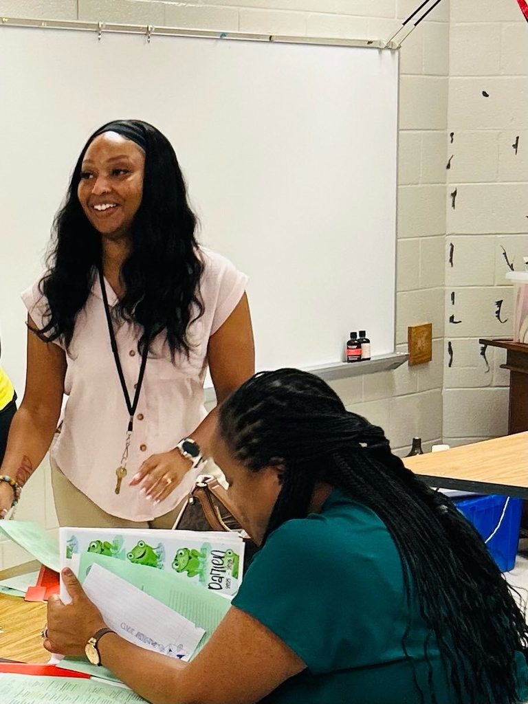 Pictures of North Aiken Elementary school's first PTO meeting. Parents and teachers collaborate . 