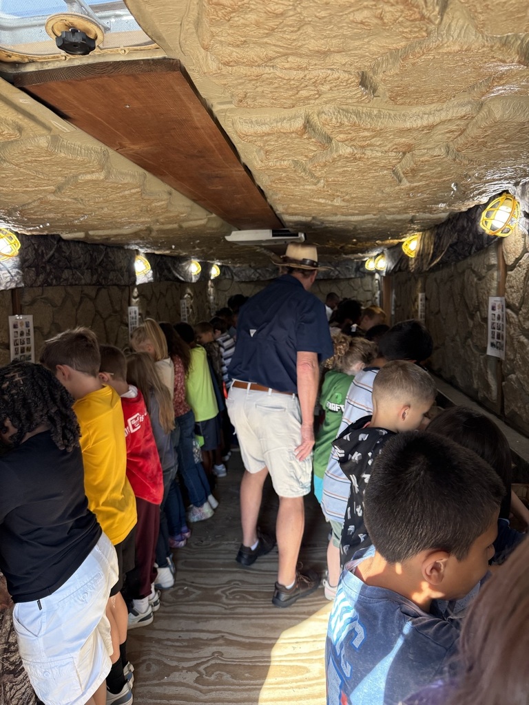 Diamond Dell 3rd Grade Field Trip Fun