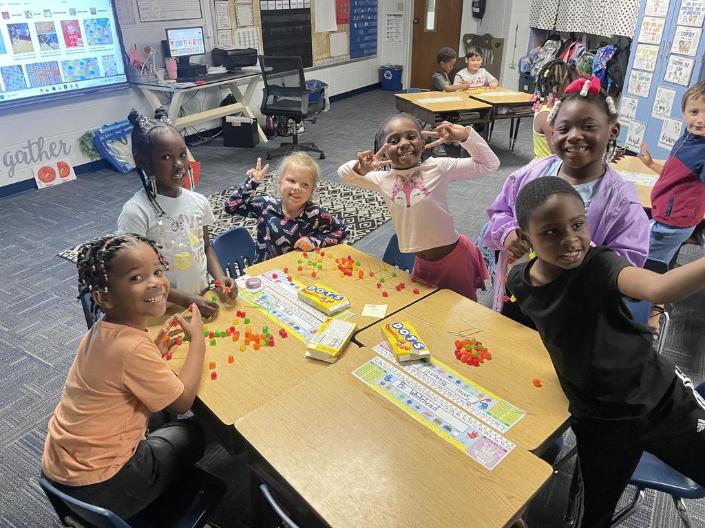 Using Dots to create shapes