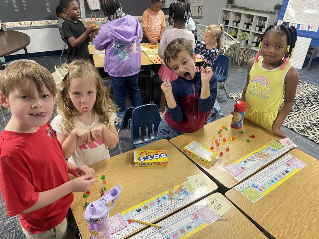 Using Dots to create shapes