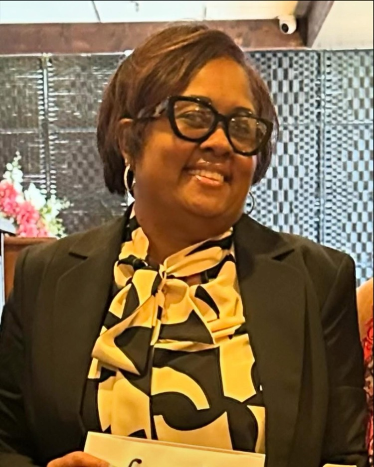Dr. Elisa Sanders-Pee