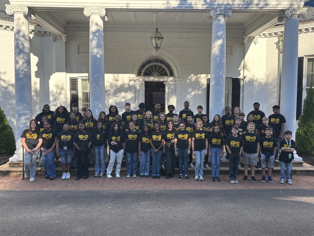 AVID group picture at Aiken Historical Museum