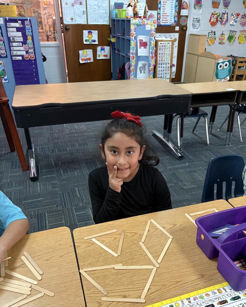 Making shapes in Kindergarten