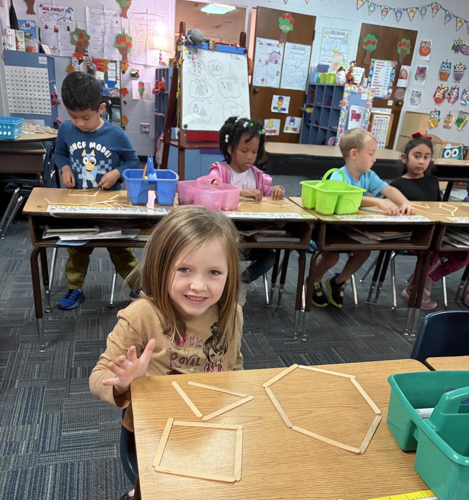 Making shapes in Kindergarten